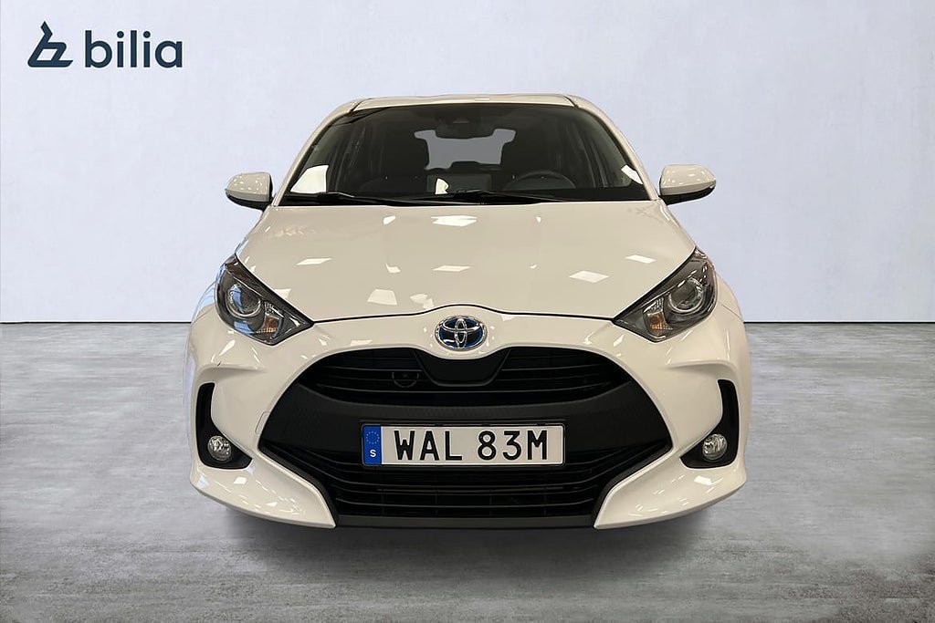 Vehicle Image 6