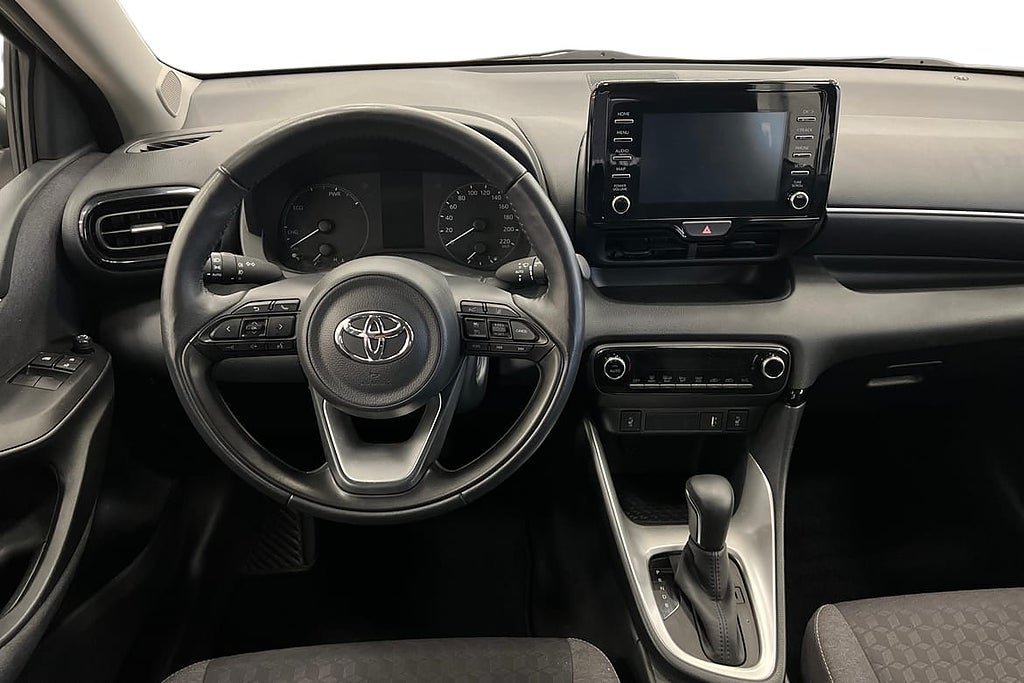 Vehicle Image 11