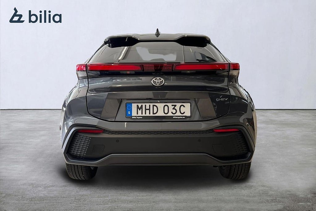 Vehicle Image 4