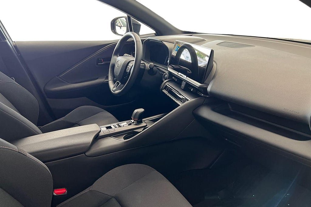 Vehicle Image 6