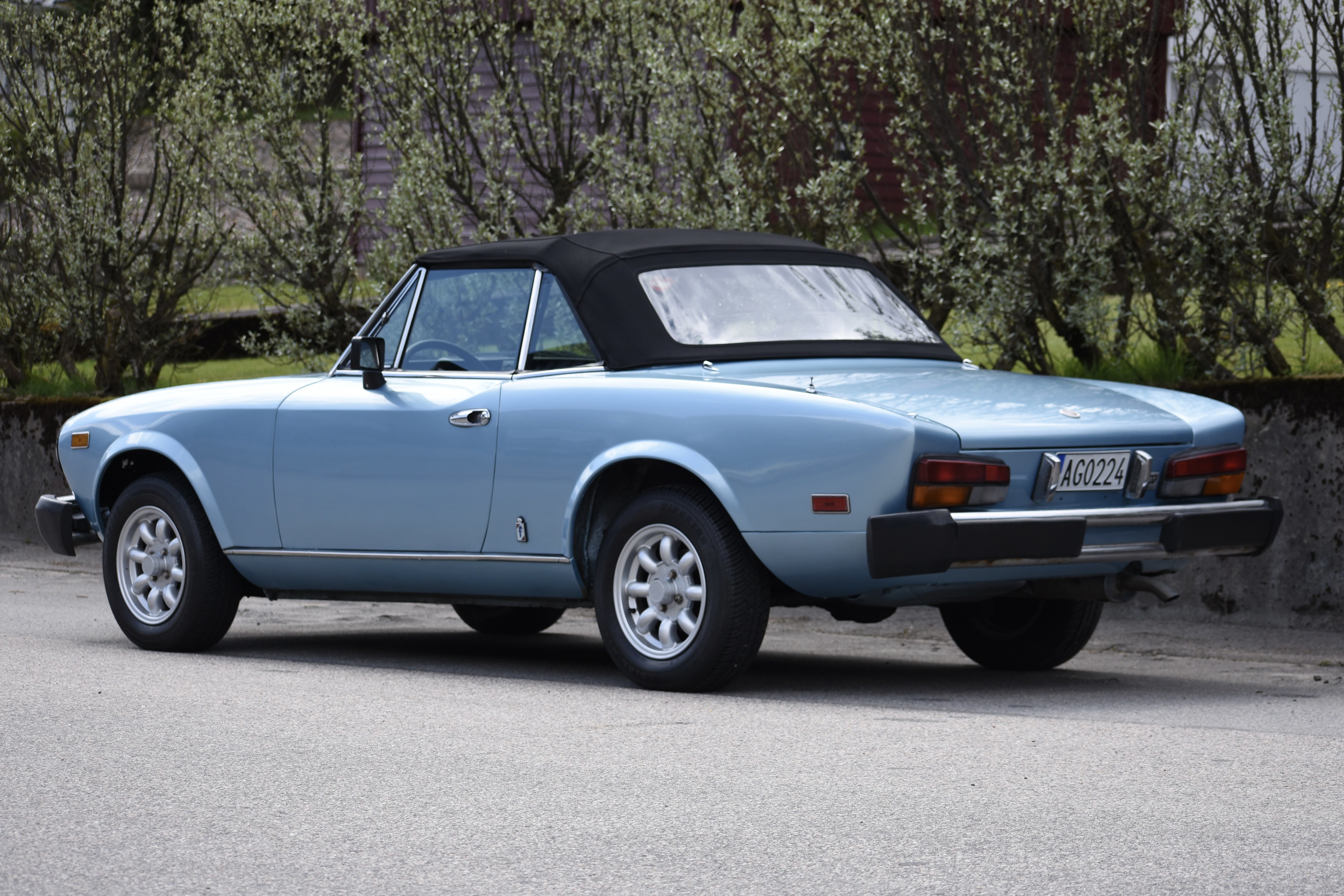 Vehicle Image 28