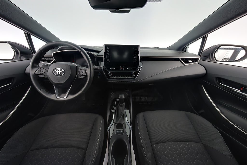 Vehicle Image 12