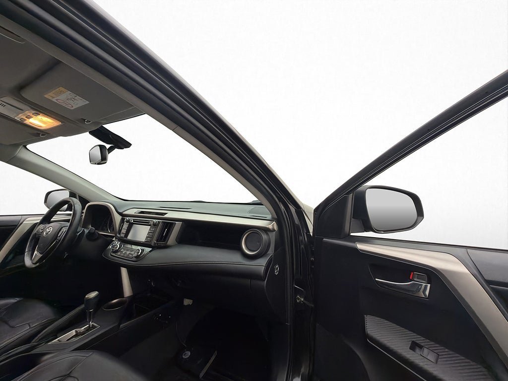 Vehicle Image 23