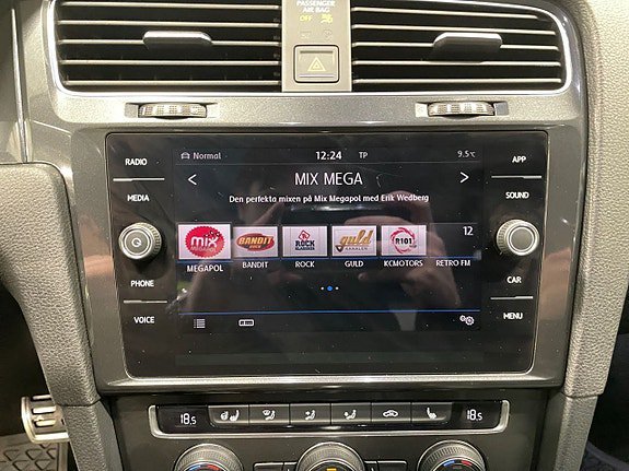 Vehicle Image 14