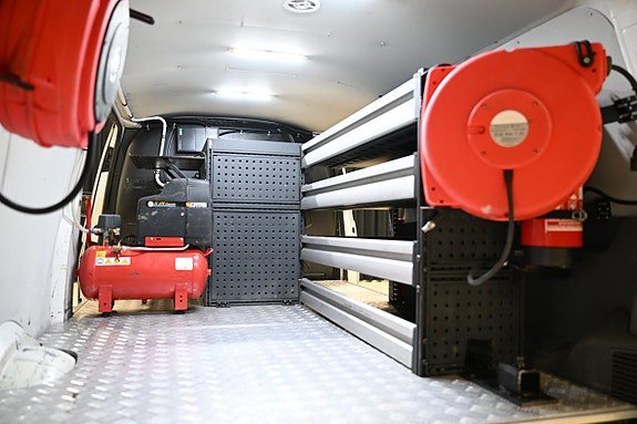 Vehicle Image 14
