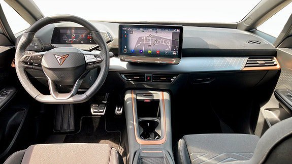 Vehicle Image 10