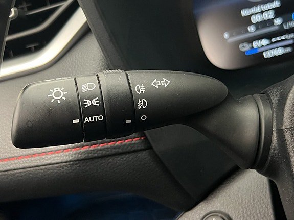 Vehicle Image 28