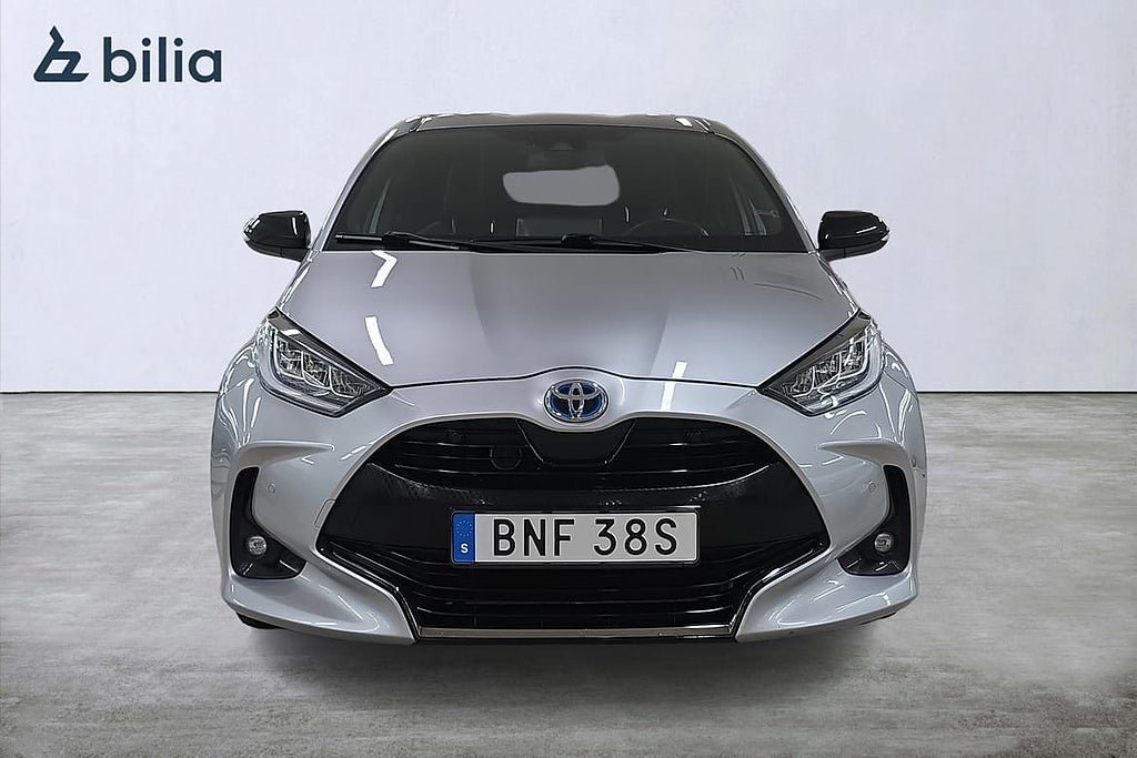 Vehicle Image 6