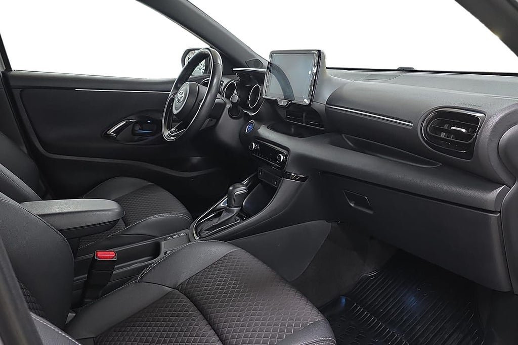 Vehicle Image 7