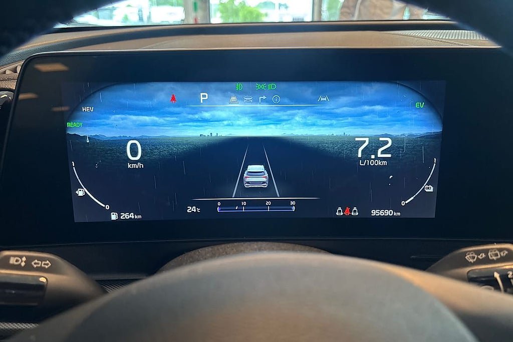 Vehicle Image 16