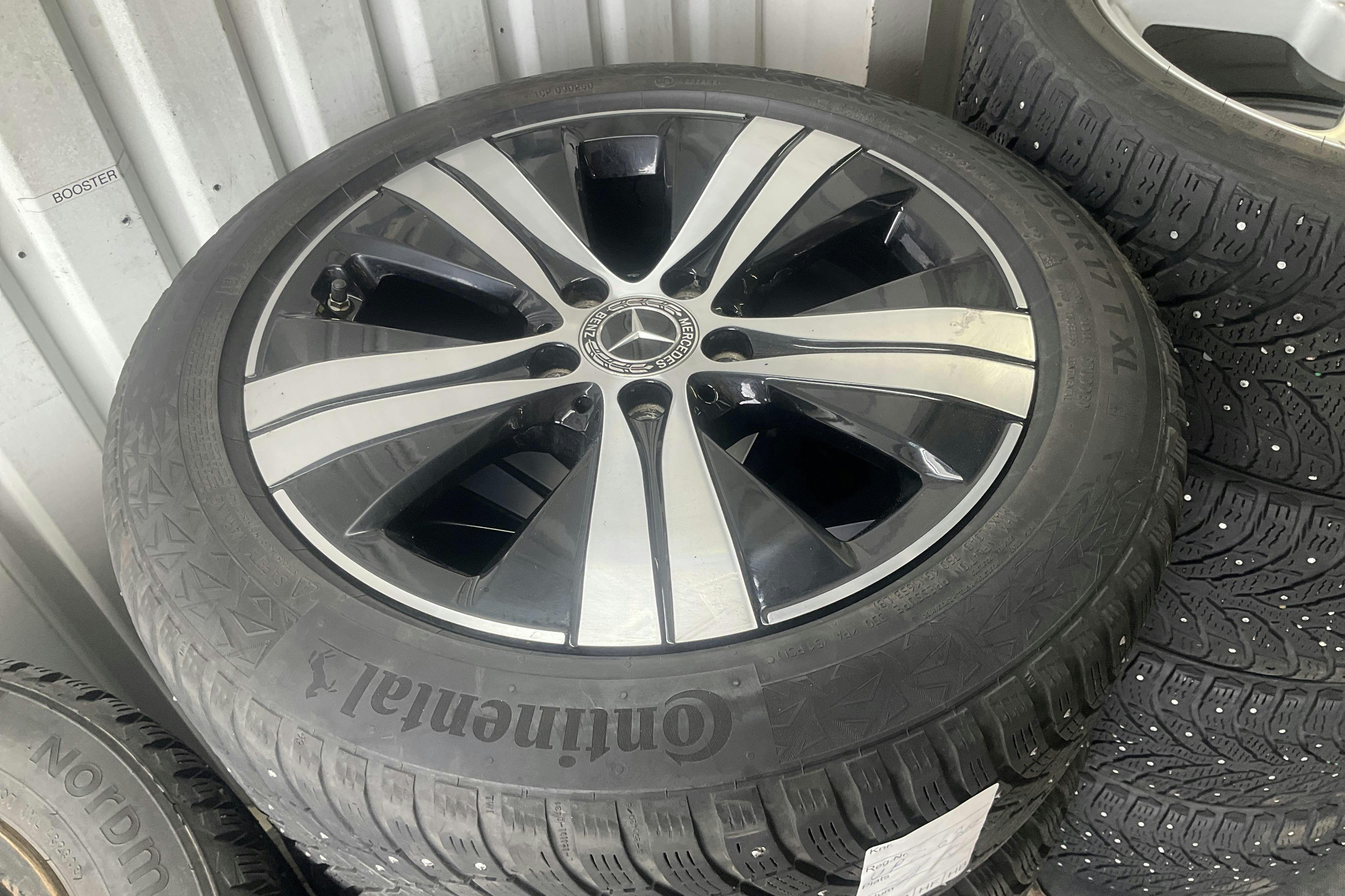 Vehicle Image 18