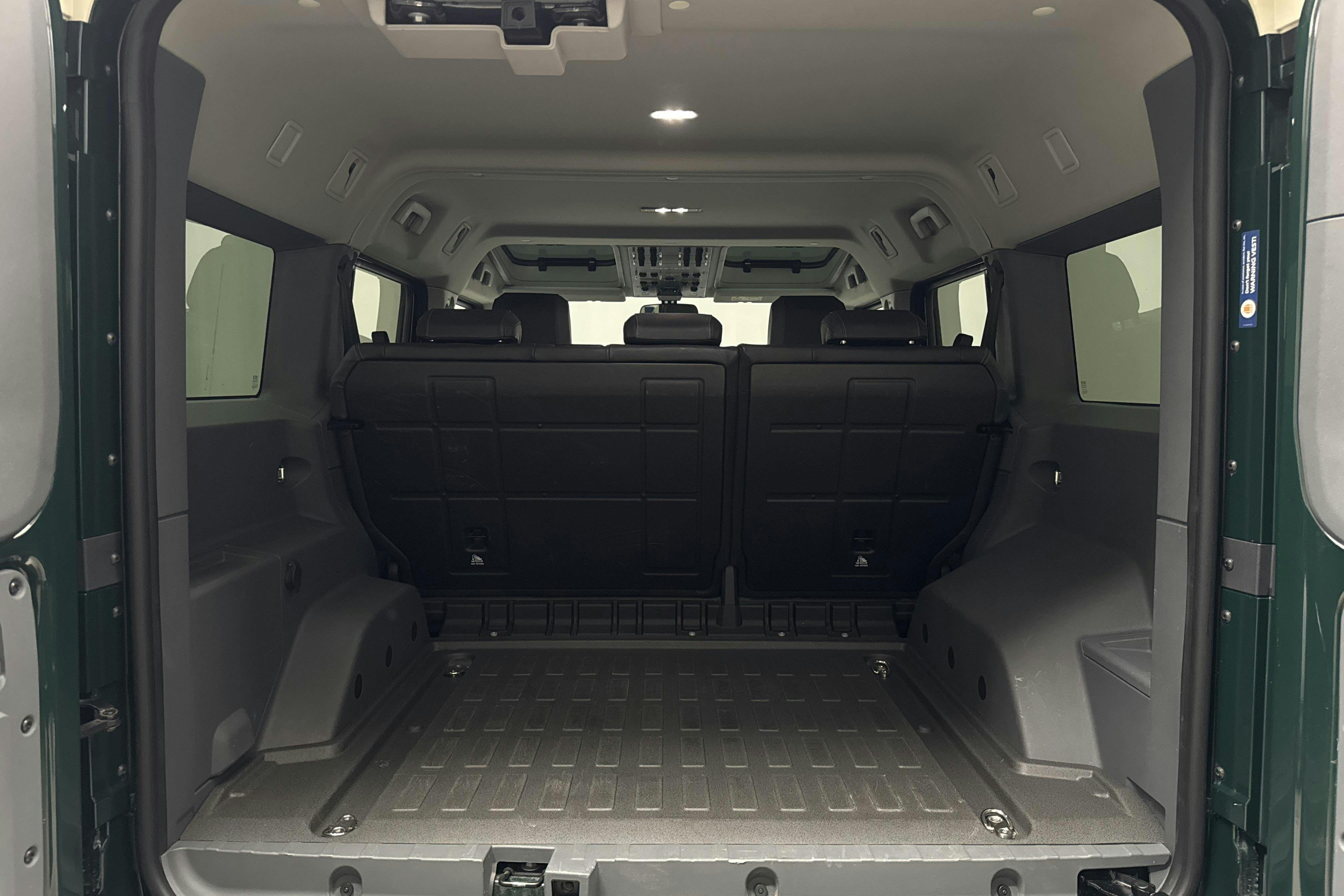 Vehicle Image 9