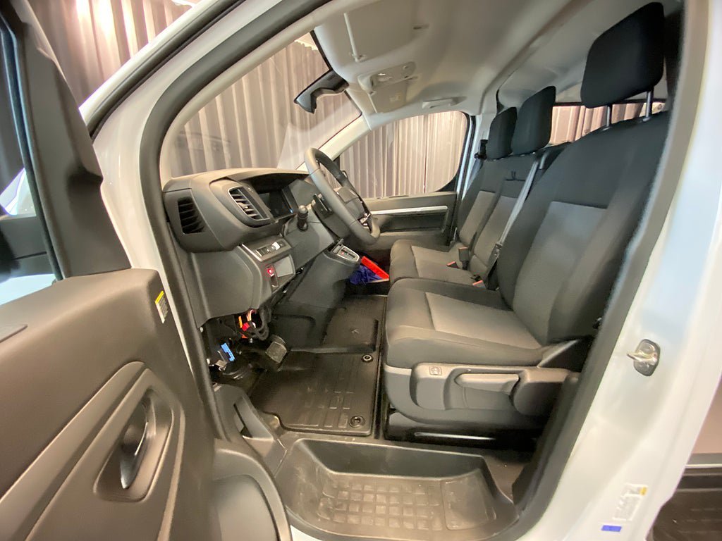 Vehicle Image 47