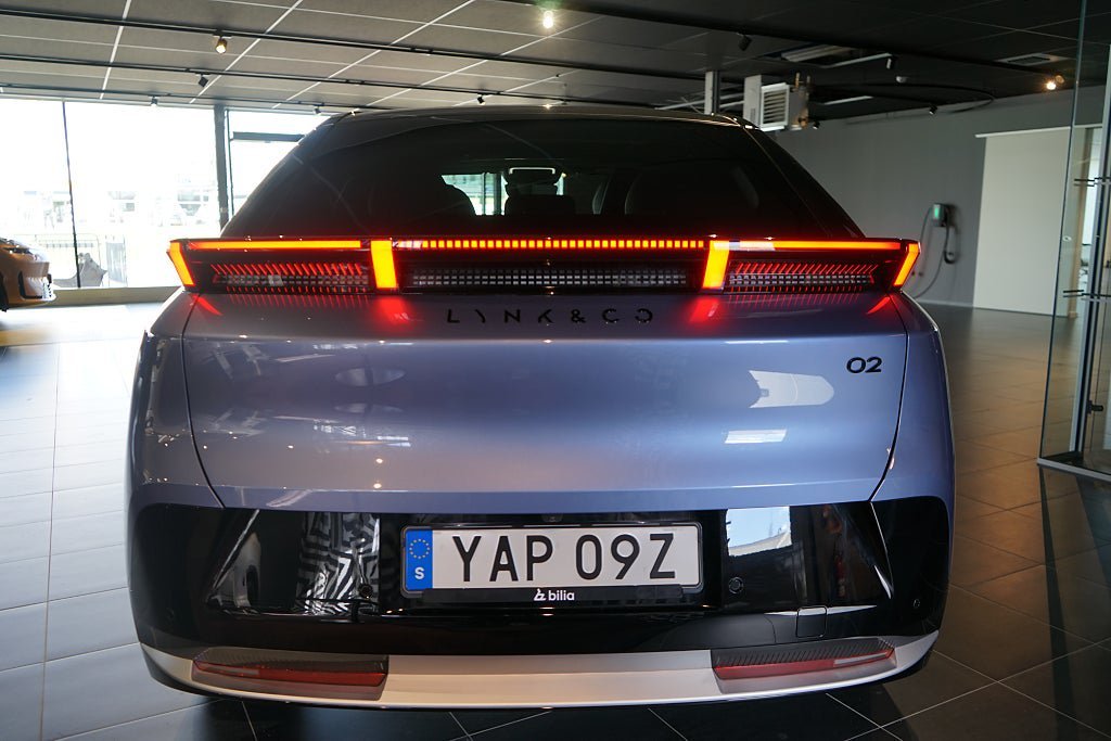 Vehicle Image 11