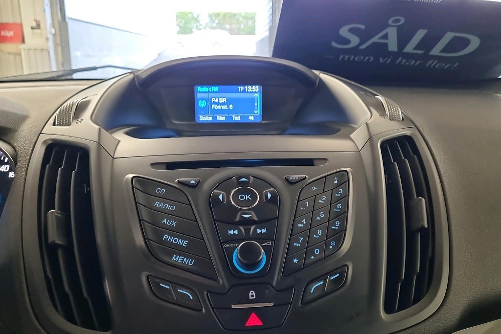 Vehicle Image 13