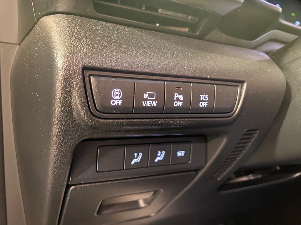Vehicle Image 17