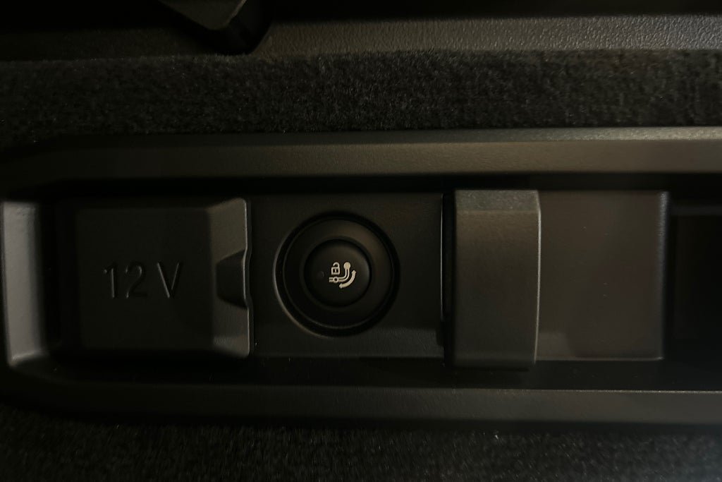 Vehicle Image 24