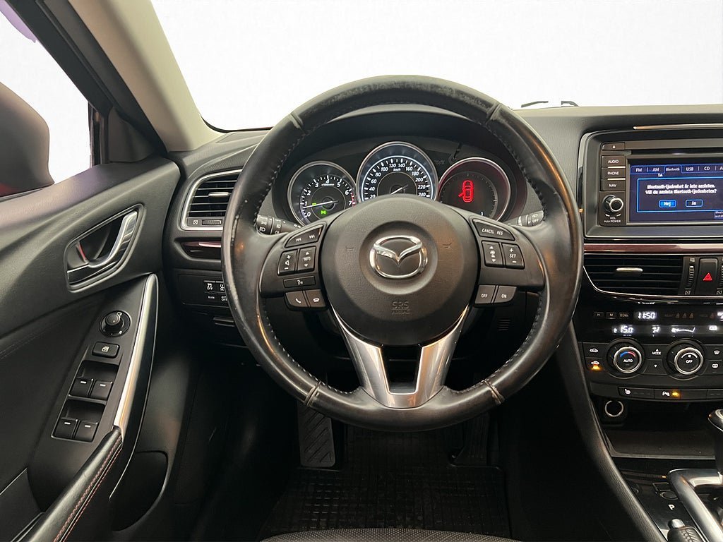 Vehicle Image 16