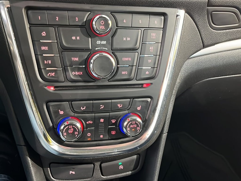 Vehicle Image 16