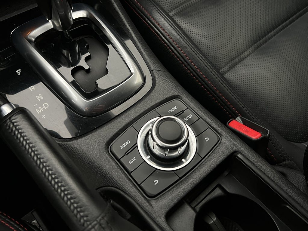 Vehicle Image 26