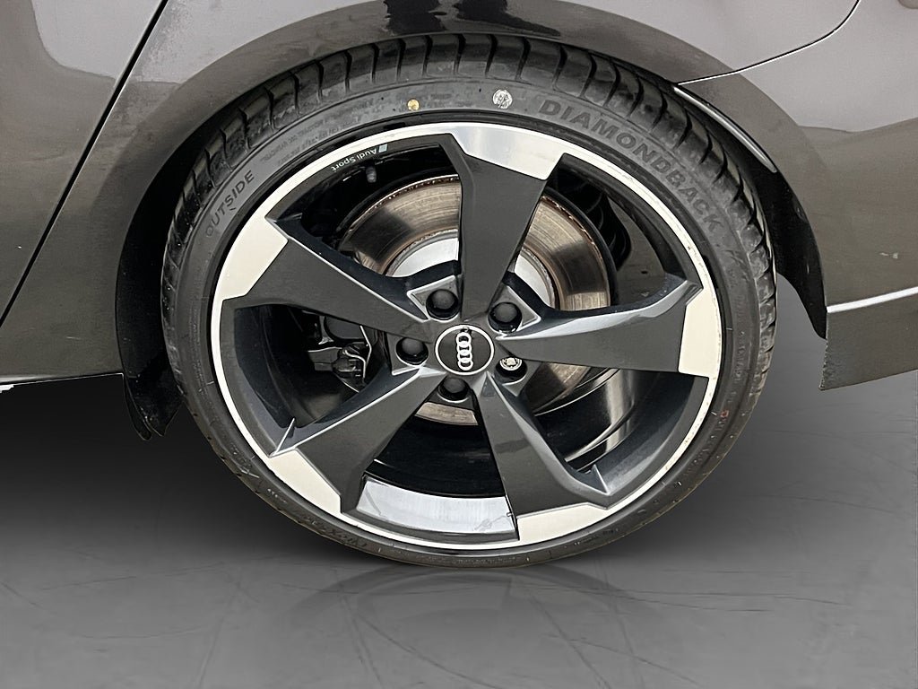 Vehicle Image 37