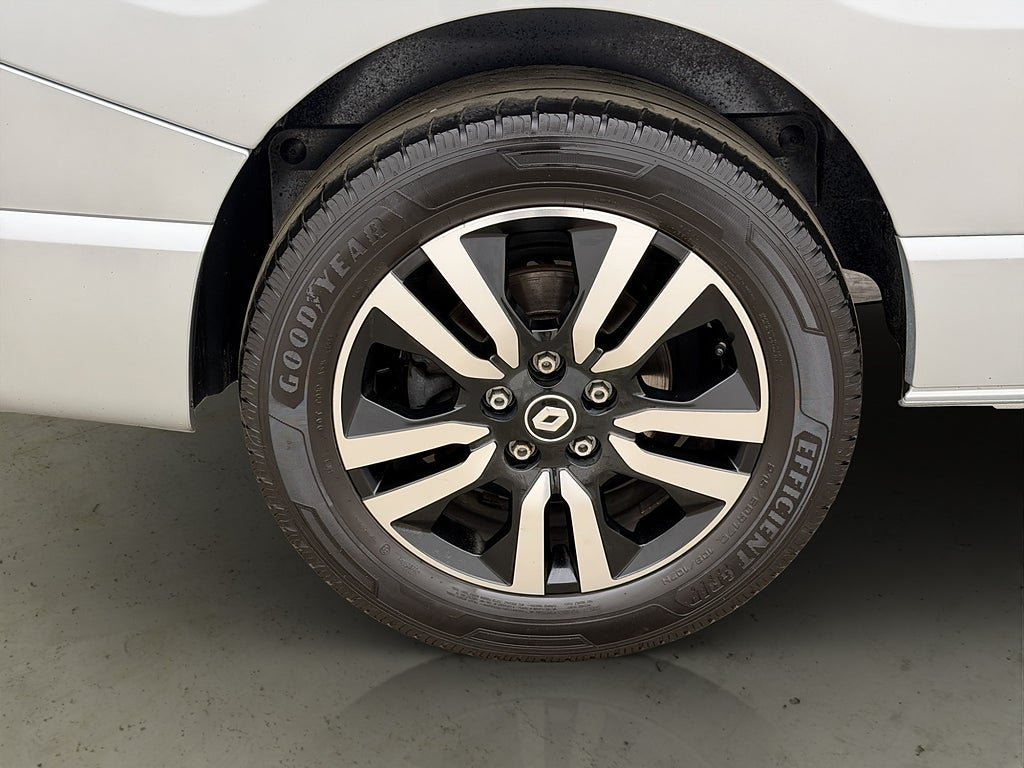 Vehicle Image 38