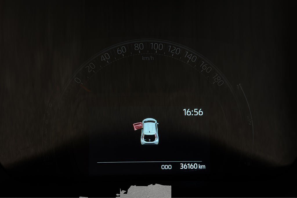 Vehicle Image 12