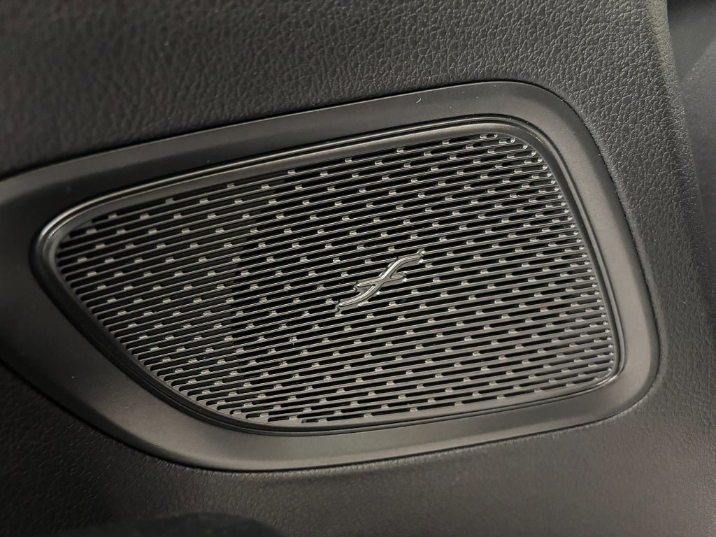 Vehicle Image 28