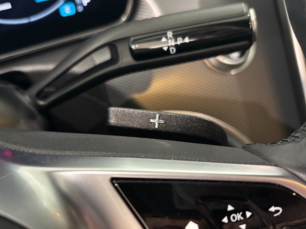 Vehicle Image 32