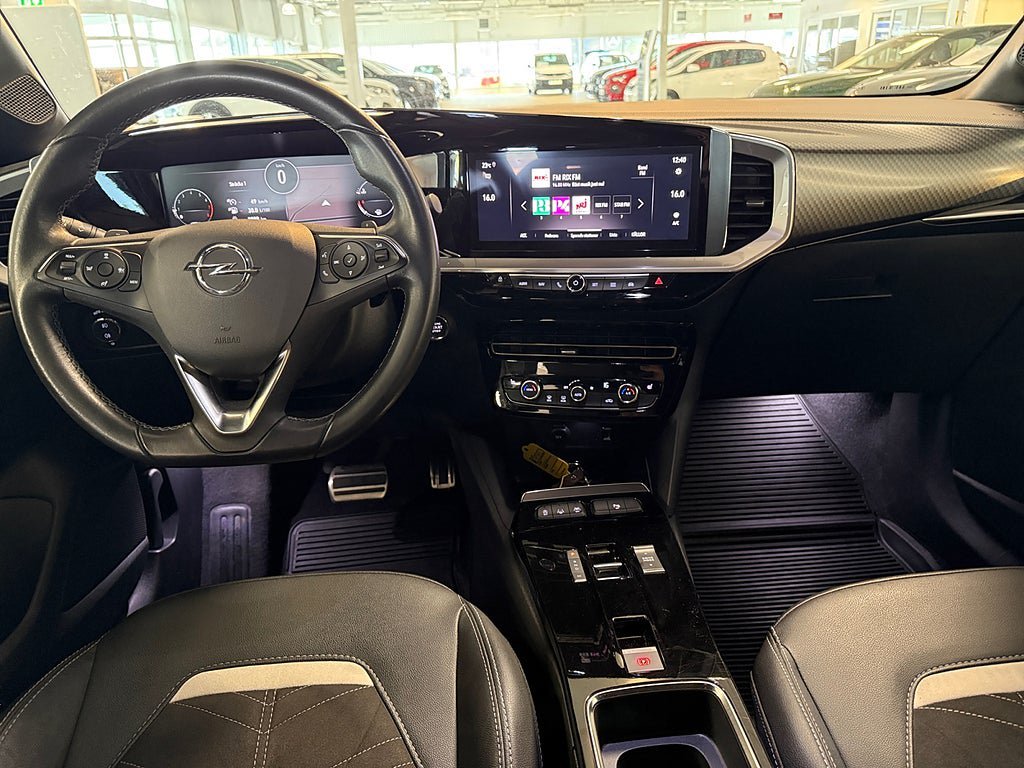 Vehicle Image 13