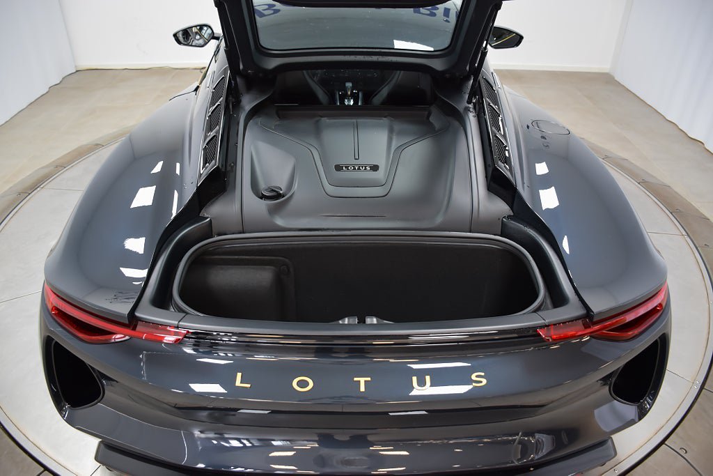 Vehicle Image 13