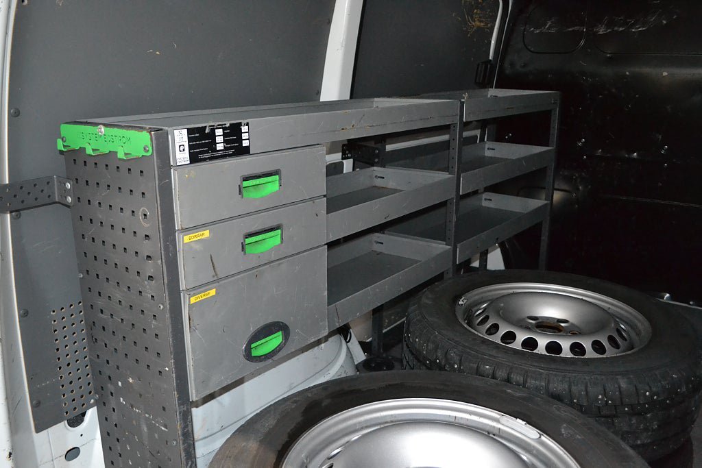 Vehicle Image 9