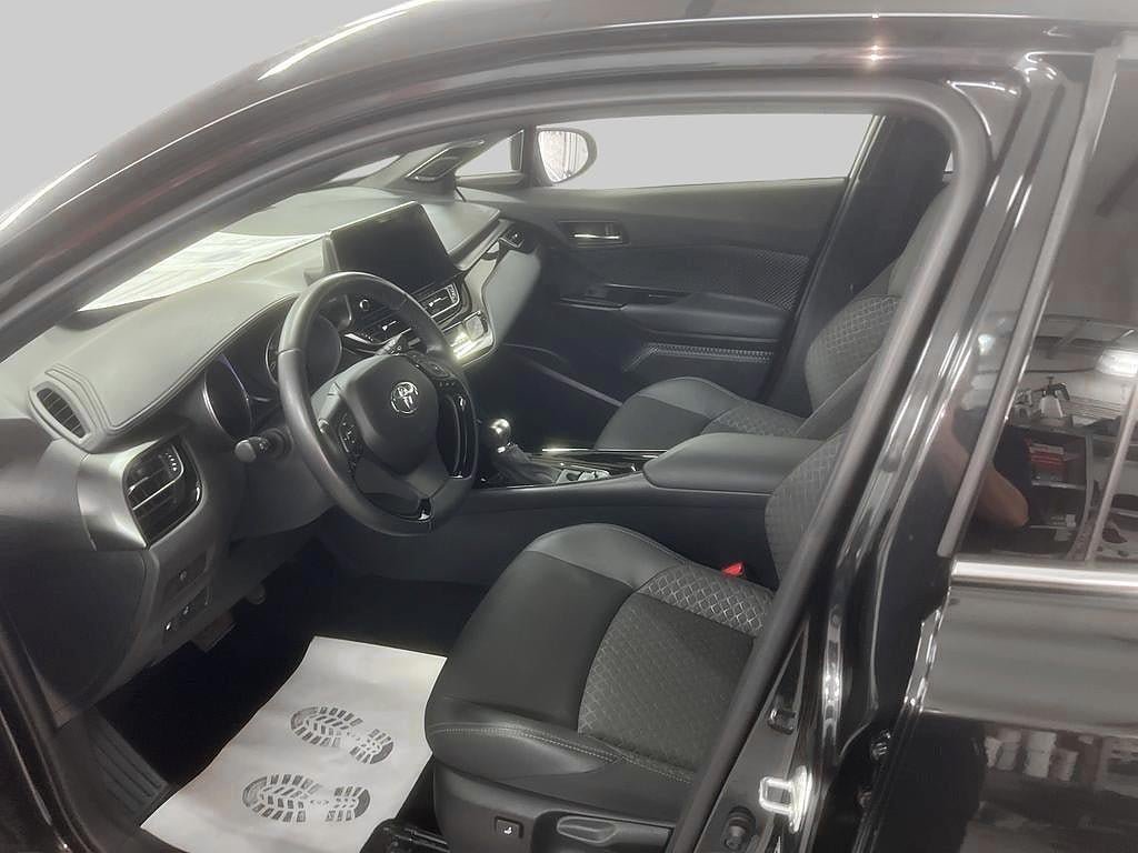 Vehicle Image 7