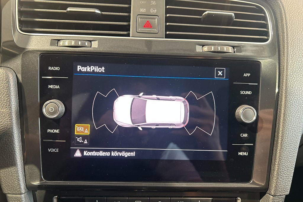 Vehicle Image 22
