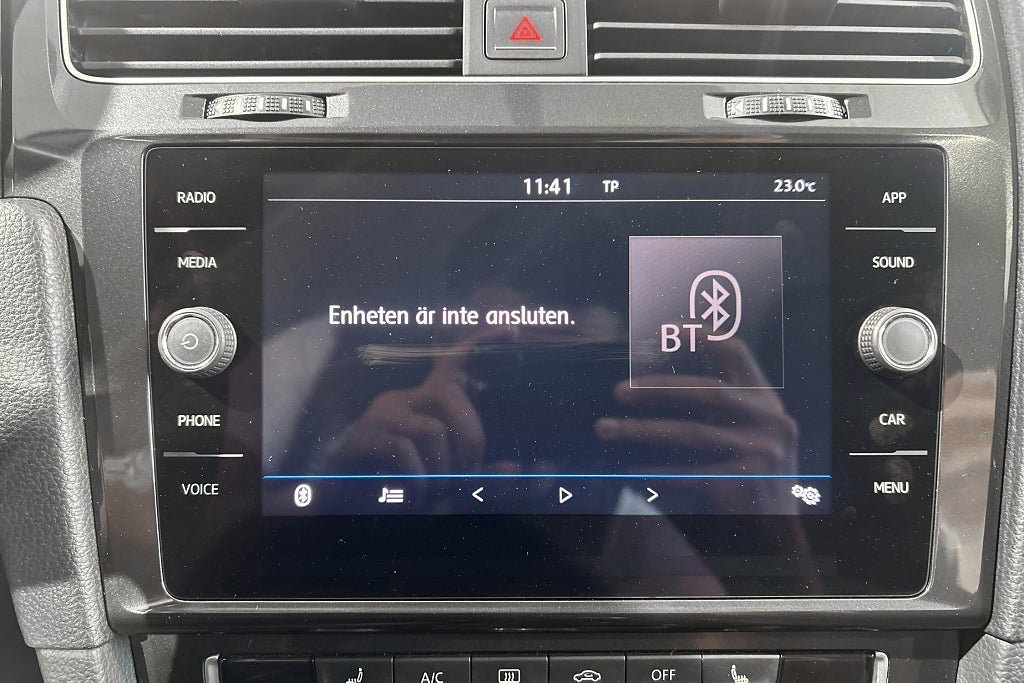 Vehicle Image 23