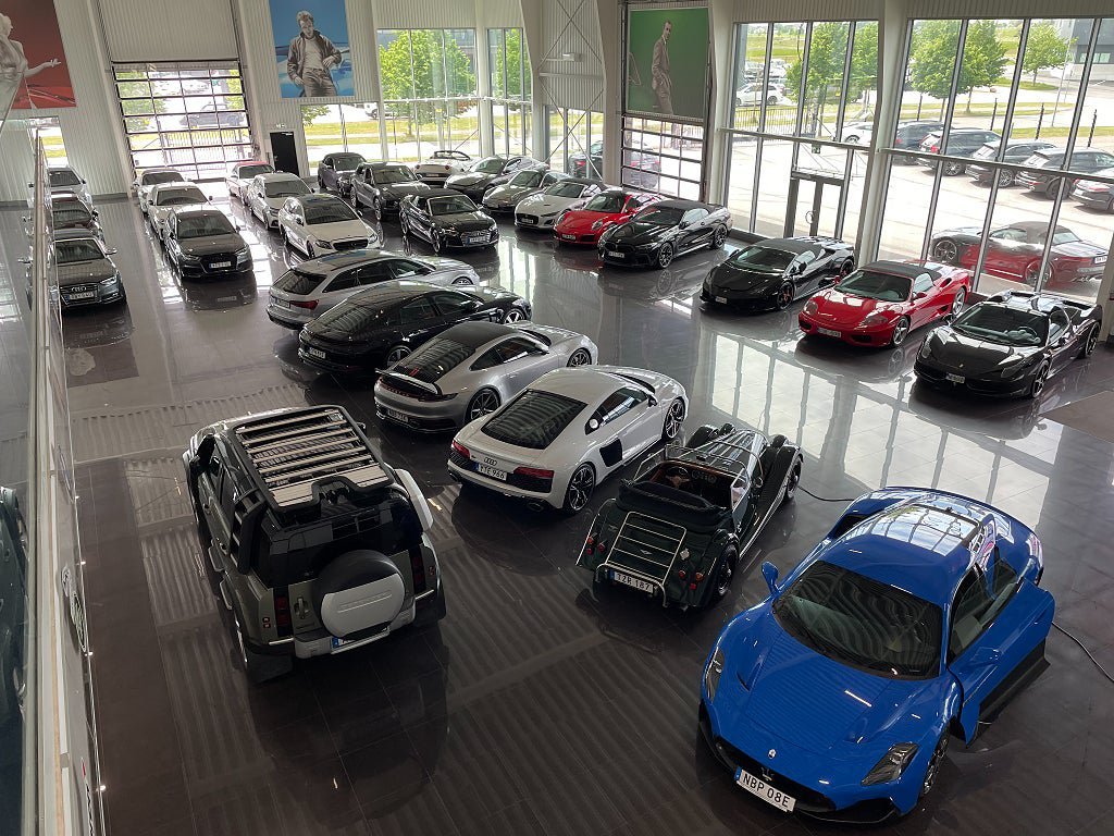 Vehicle Image 6
