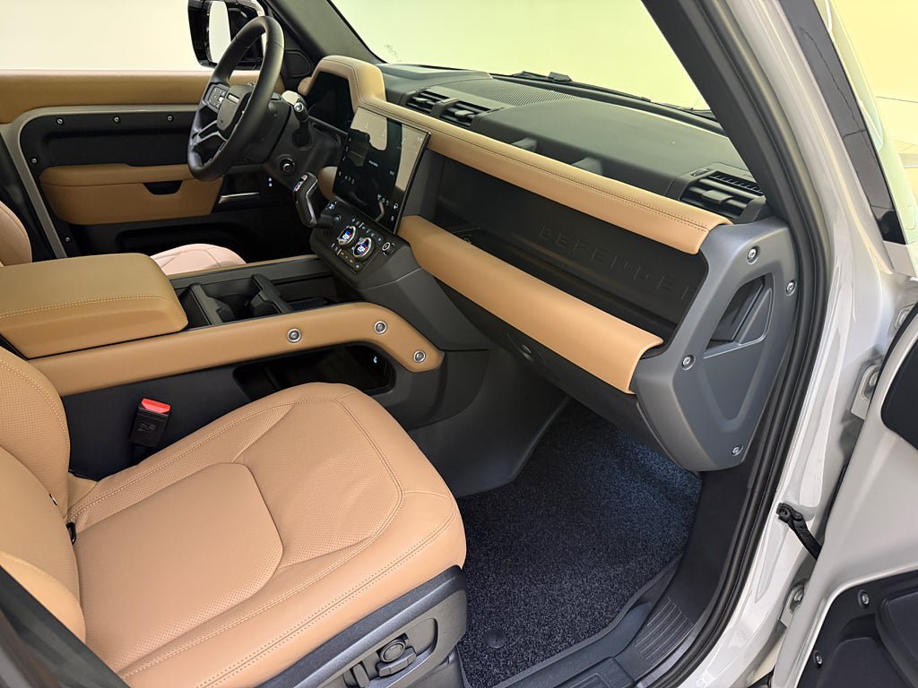 Vehicle Image 21