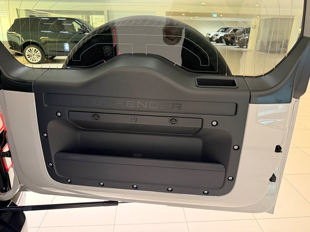 Vehicle Image 23