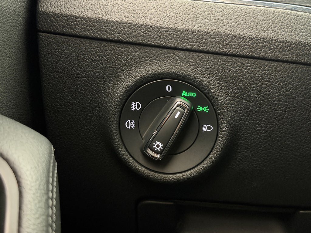 Vehicle Image 37