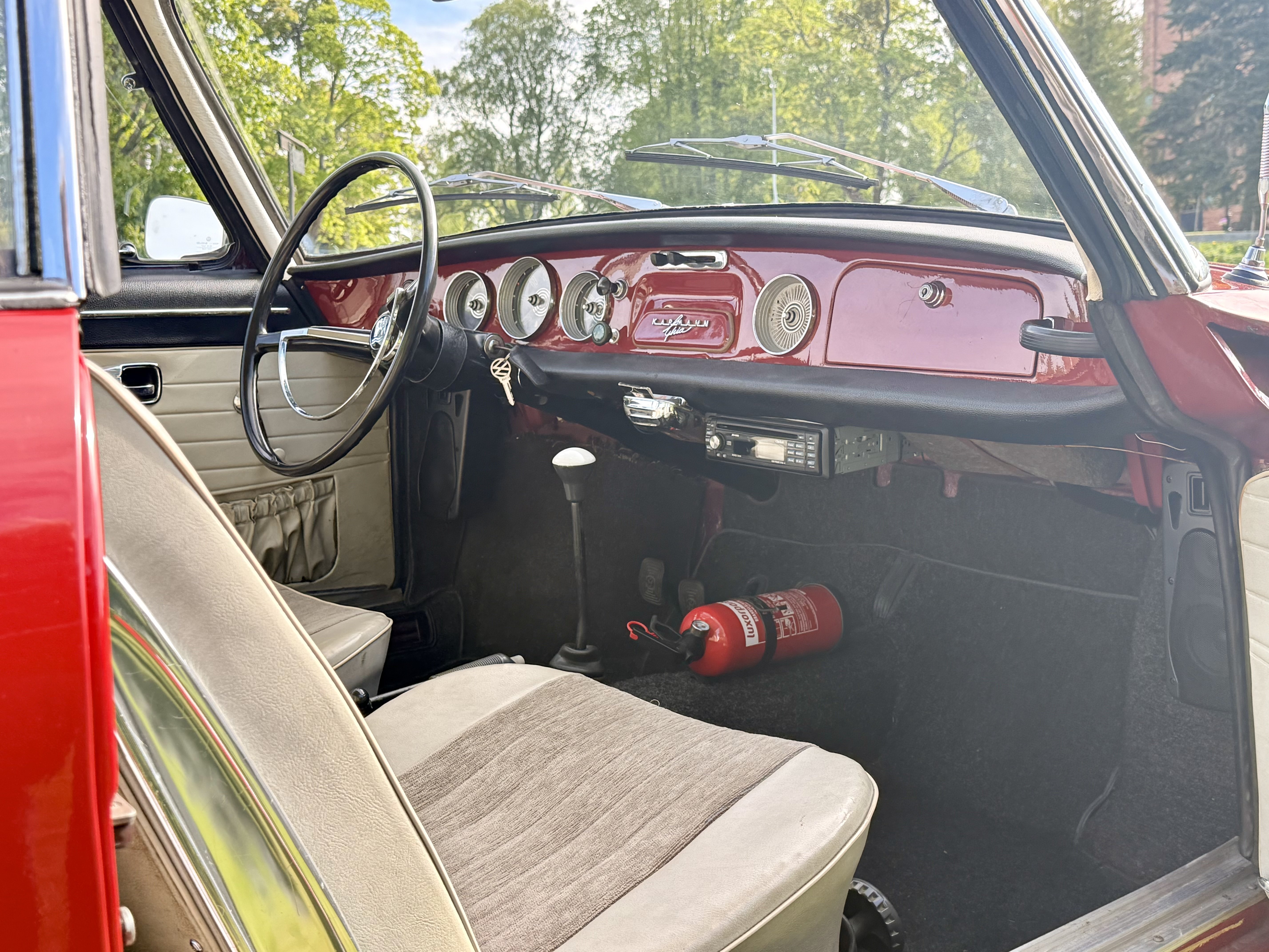 Vehicle Image 38
