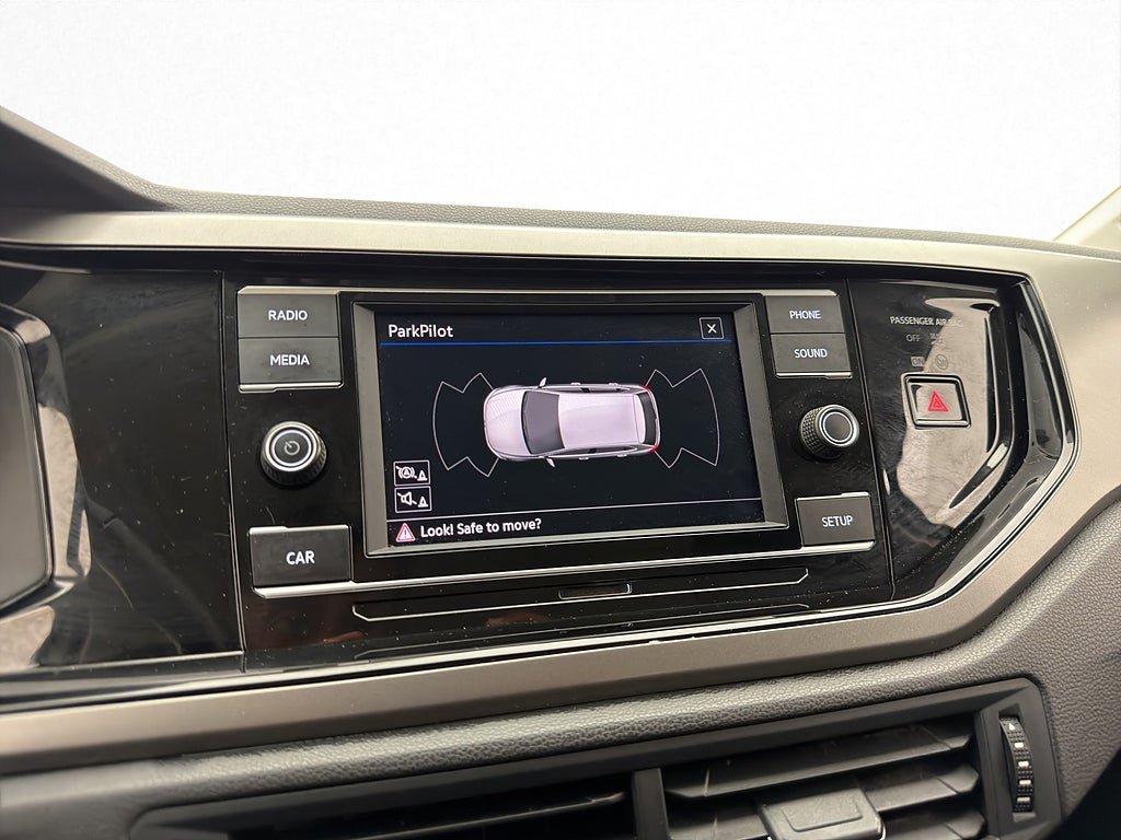 Vehicle Image 17