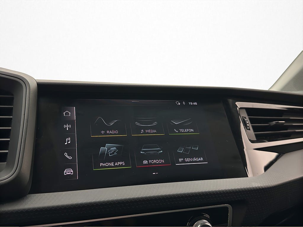 Vehicle Image 17