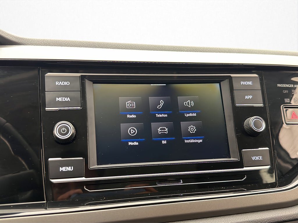 Vehicle Image 19