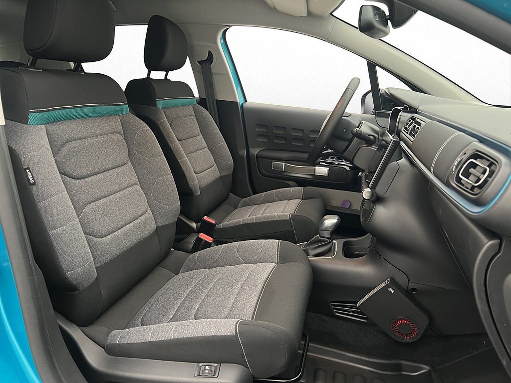 Vehicle Image 23