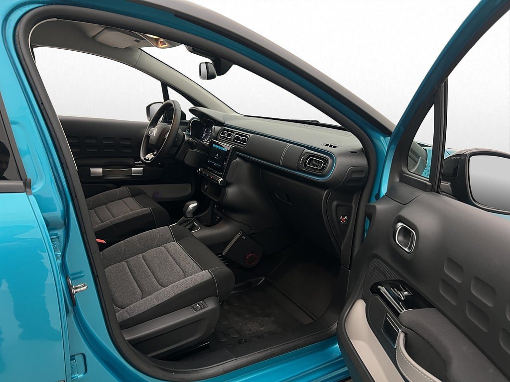 Vehicle Image 24