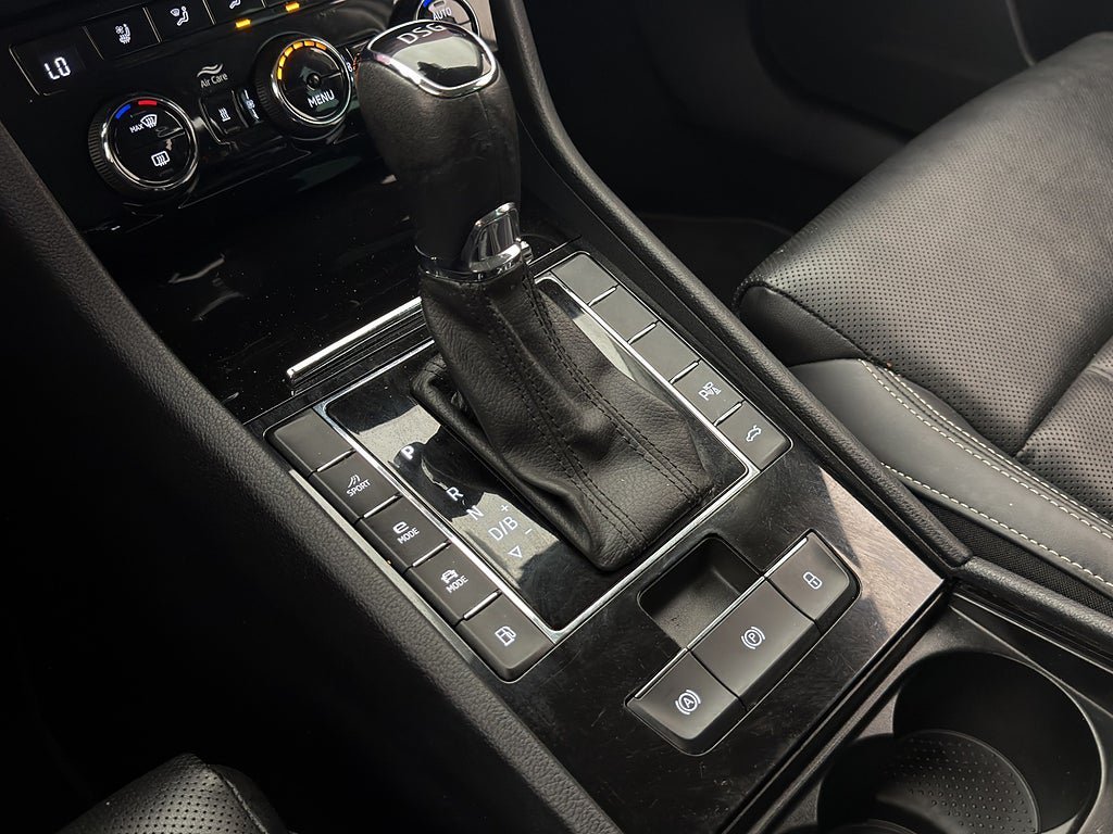 Vehicle Image 28