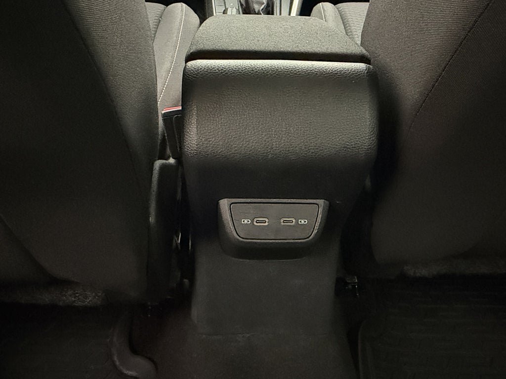 Vehicle Image 26