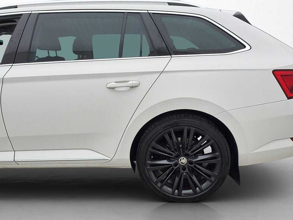 Vehicle Image 36