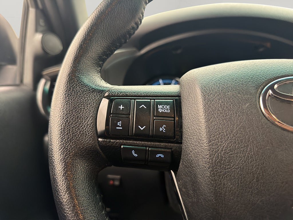 Vehicle Image 19