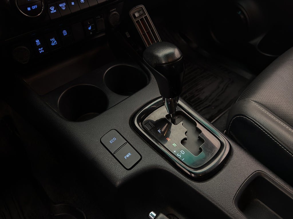 Vehicle Image 28